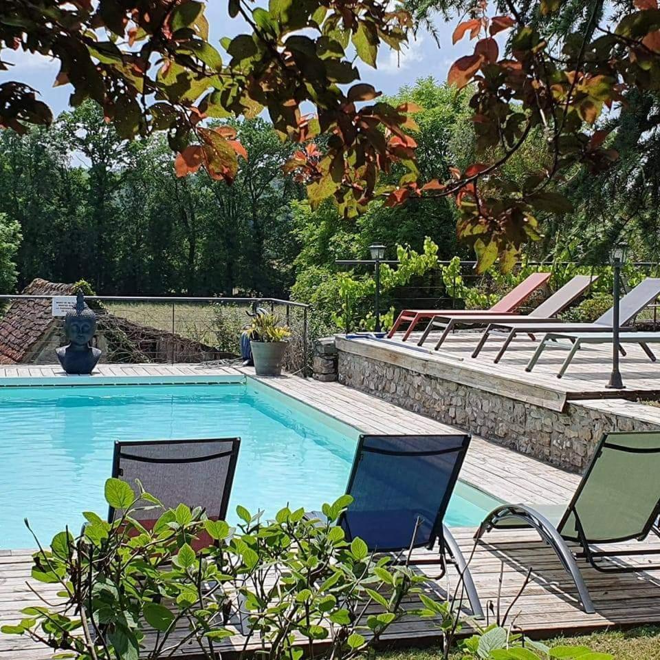 Le Roulottes Du Petit Gouffre De Padirac Avec Spa Exterior foto